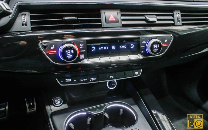 Audi A4 cena 105555 przebieg: 120000, rok produkcji 2018 z Sianów małe 562